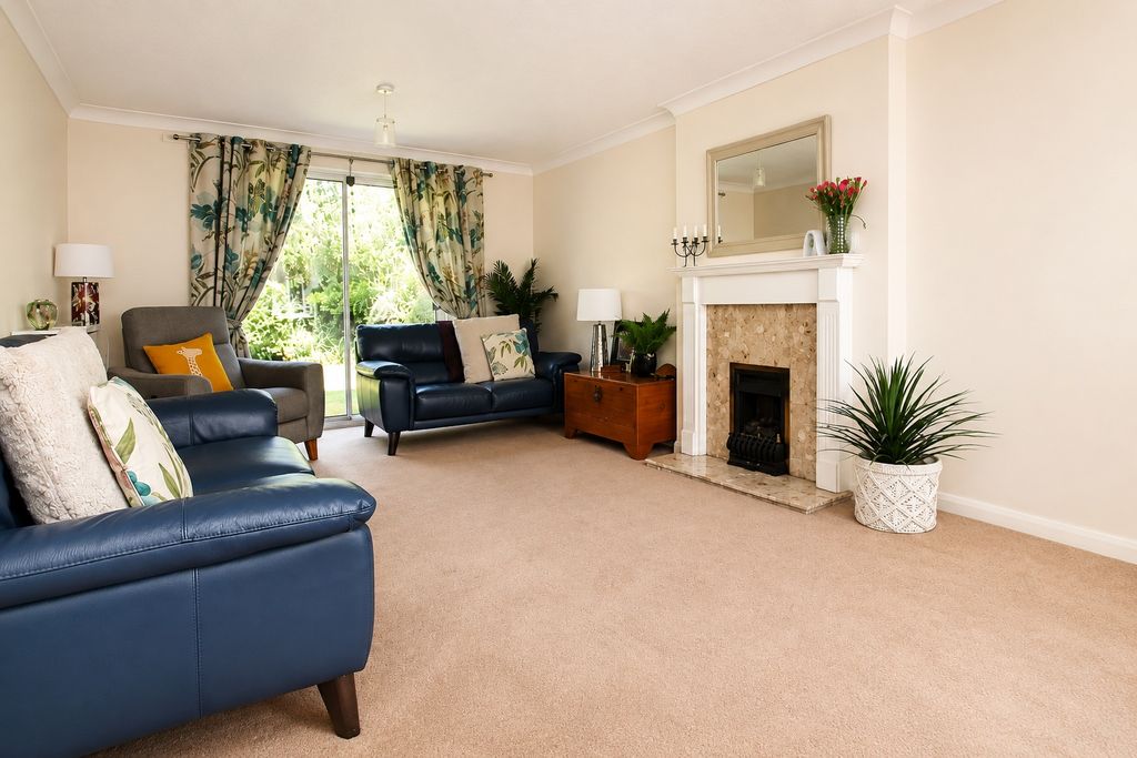 Property photo 3 of 17