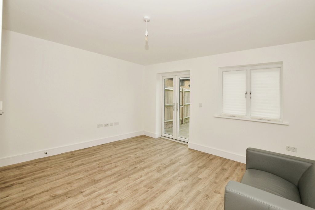 Property photo 2 of 17 Photography