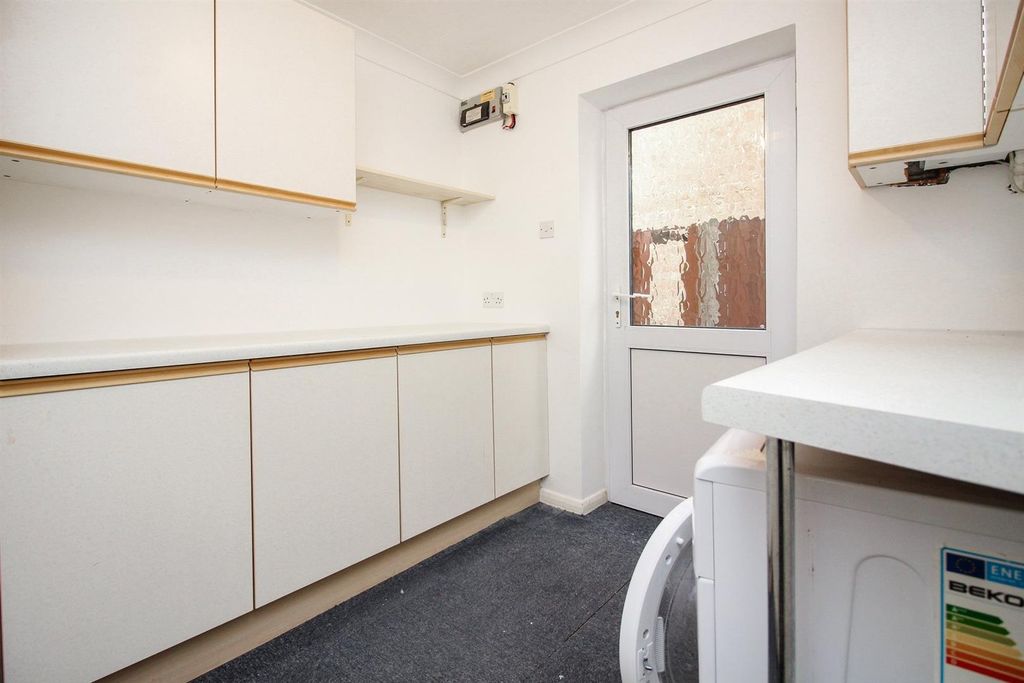 Property photo 3 of 16 Picture 3