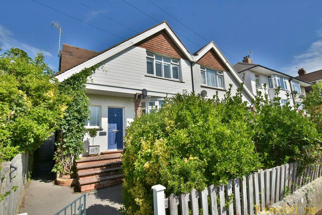 Property photo 1 of 26