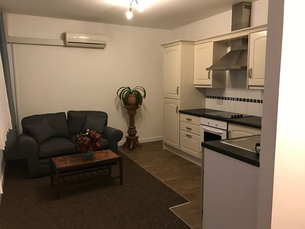 Property photo 1 of 5