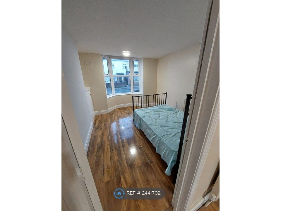 Property photo 3 of 4