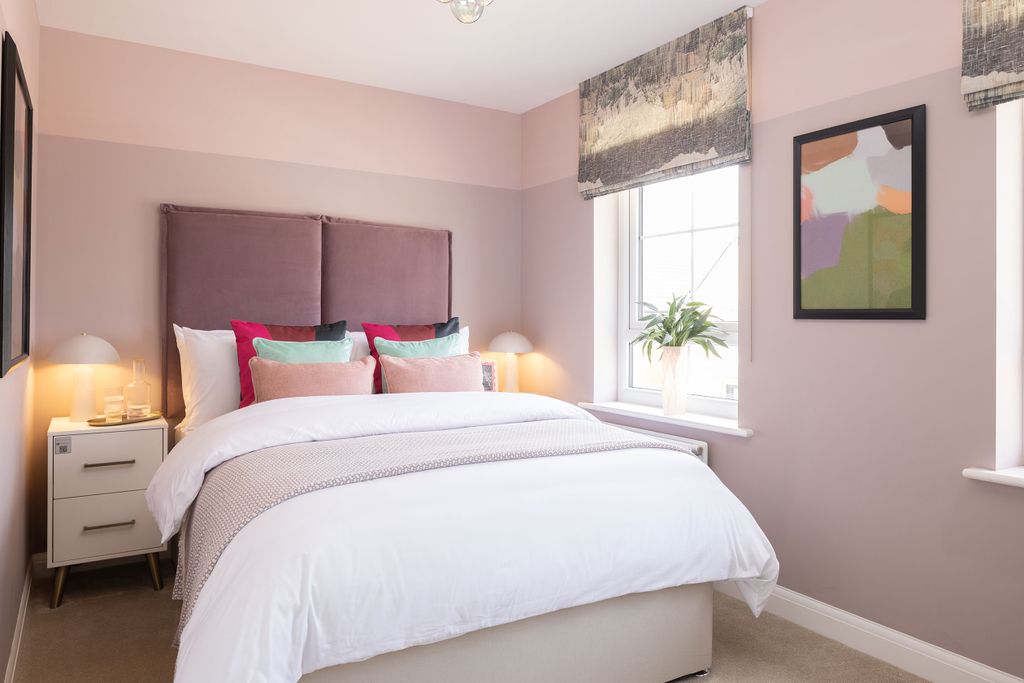 Property photo 3 of 6 Double Bedroom In The Denford 2 Bedroom Home