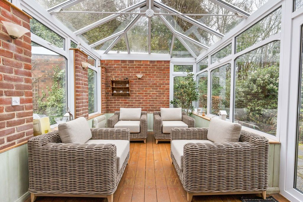 Additional image 11 of 6 bed detached house for saleImberhorne Lane, East Grinstead RH19