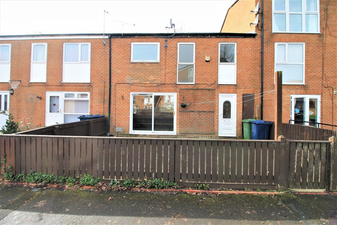 3 bed terraced house to rent in Warkworth Close, Oxclose, Washington