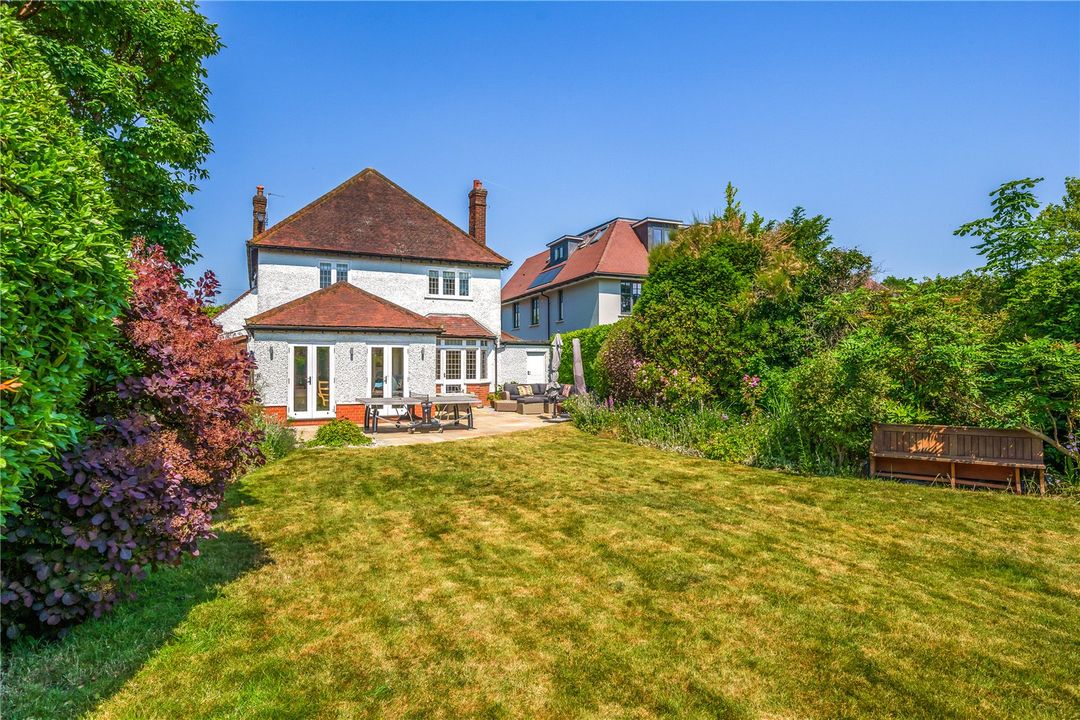 4 bed detached house for sale in Embercourt Road, Thames Ditton KT7 Zoopla