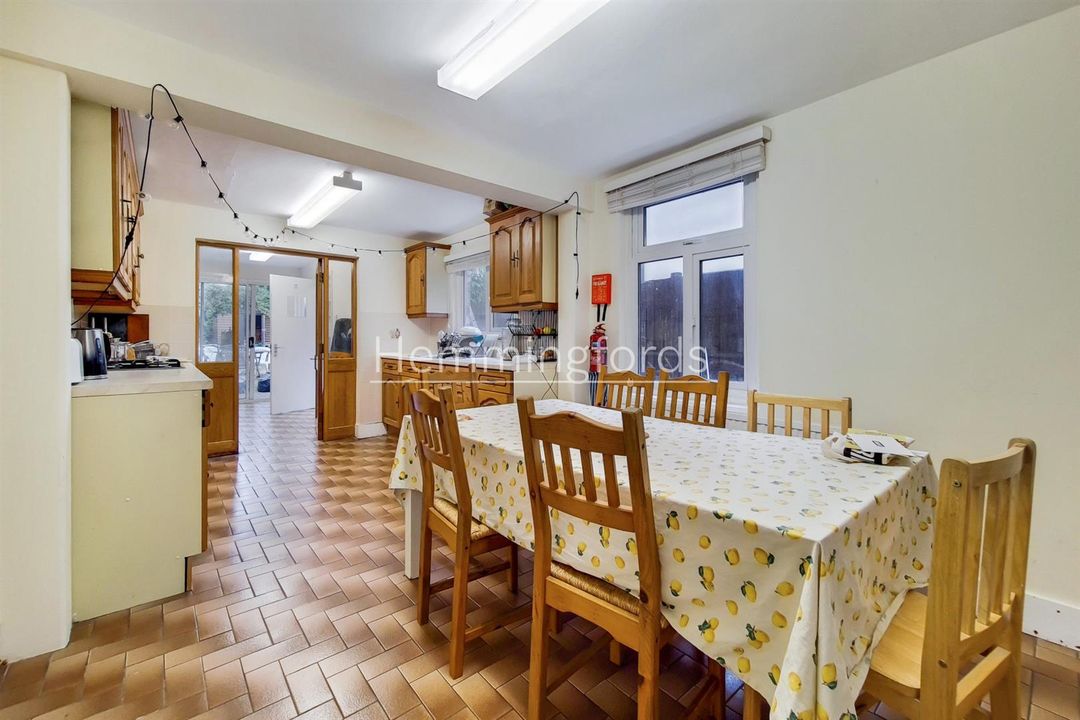 4 bed terraced house to rent in Hornsey Park Road, London N8 Zoopla