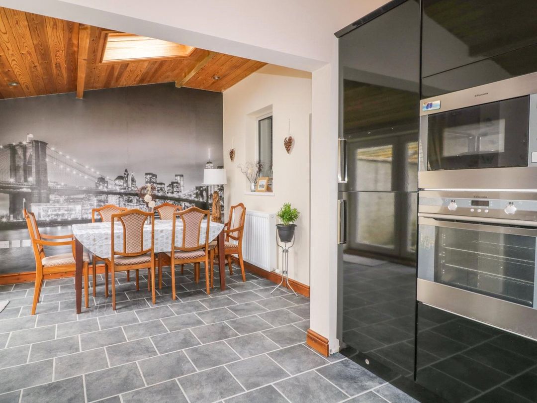 3 bed semidetached house for sale in Beckfoot, Silloth, Wigton