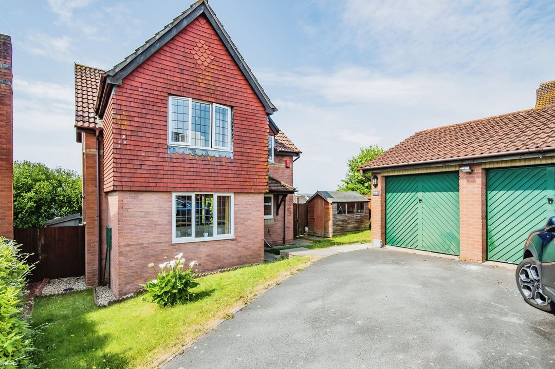 4 bed detached house for sale in Maes Y Capel, Pembrey, Burry Port