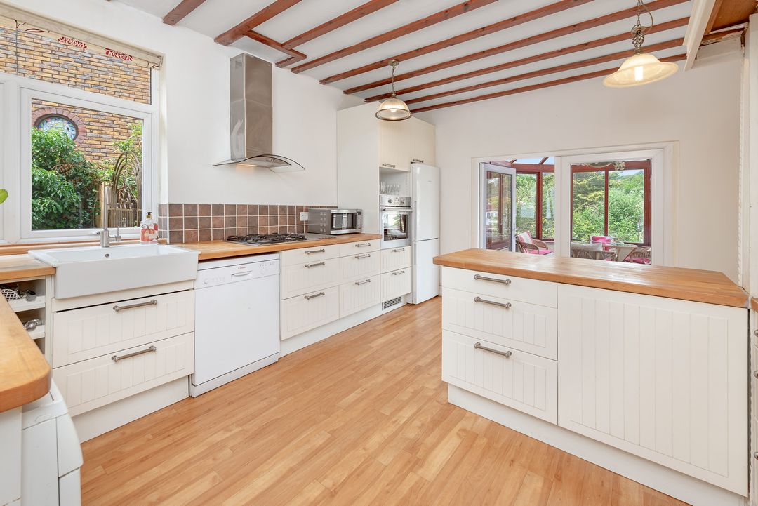 4 bed detached house for sale in Portnalls Road, Coulsdon CR5 Zoopla