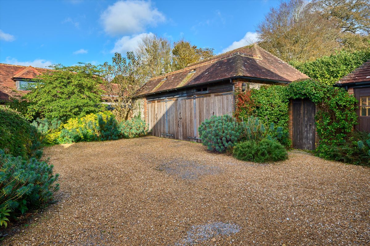 4 bed linkdetached house for sale in Pook Lane, East Lavant