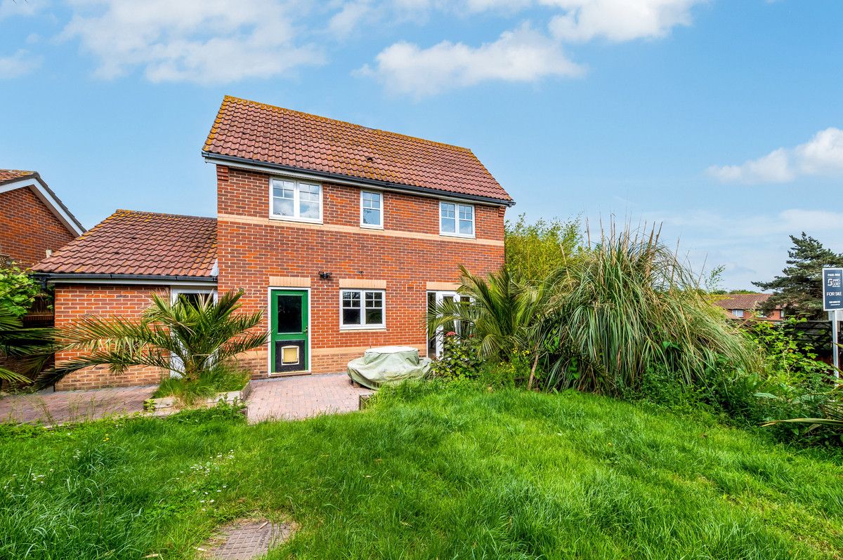 3 bed detached house for sale in Greenhaven Drive, Thamesmead SE28 Zoopla