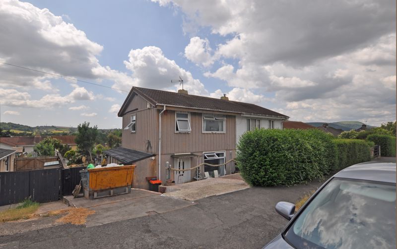 3 bed semidetached house for sale in Hillside Crescent, Rogerstone, Newport NP10 Zoopla