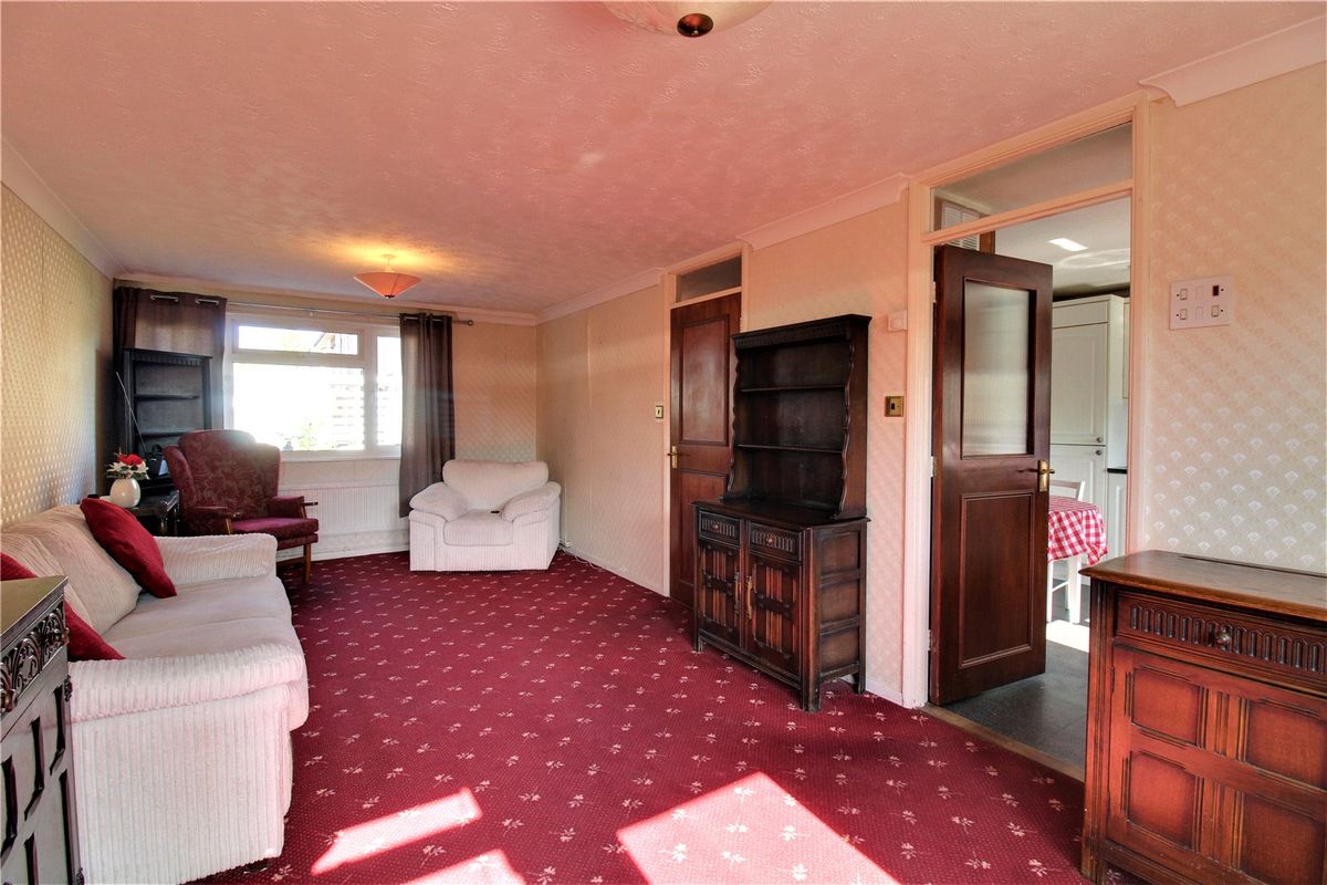 3 bed end terrace house for sale in Millard Close, Basingstoke