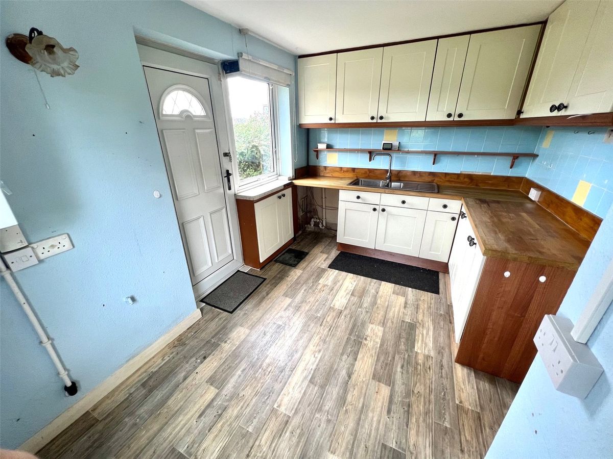 2 bed bungalow for sale in Ryedale Way, Tingley, Wakefield, West