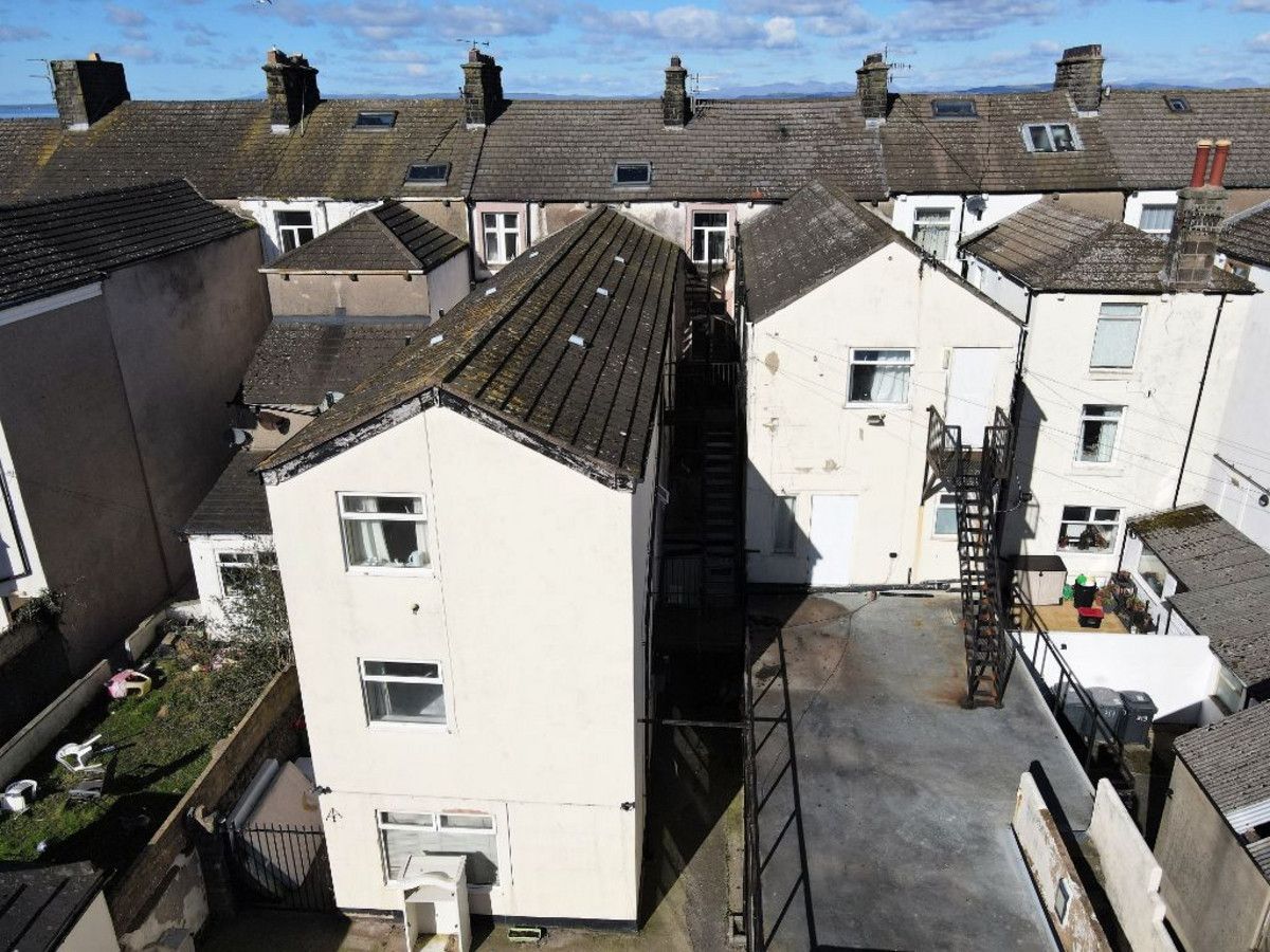 30 bed semidetached house for sale in Marine Road Central, Morecambe