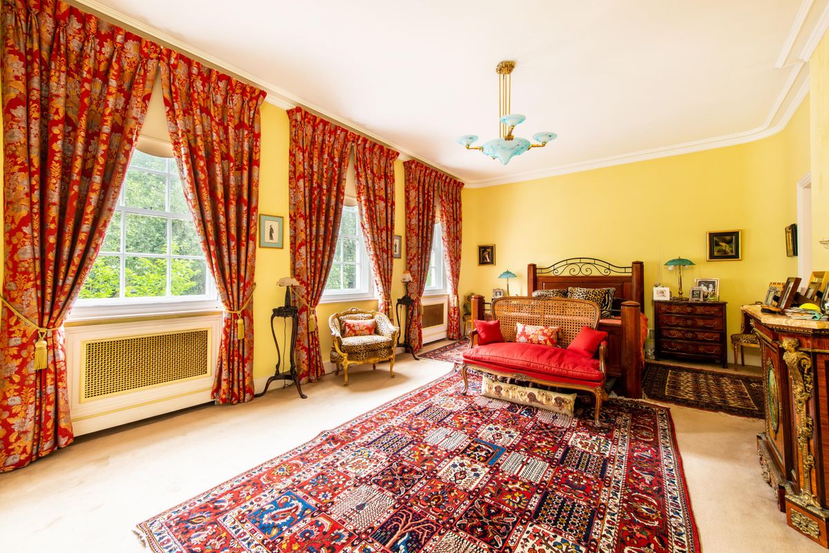 Hyde Park Crescent