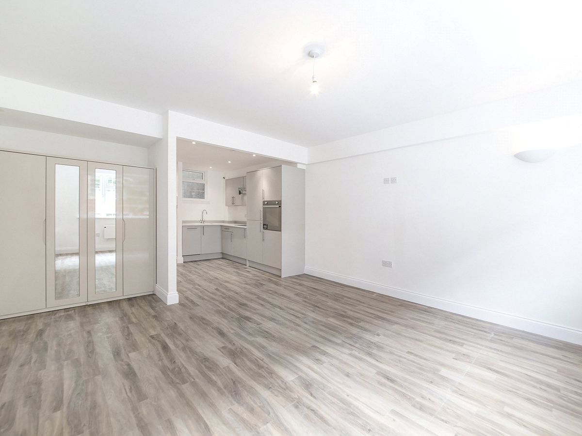 Studio to rent in Charing Cross Road, Covent Garden WC2H Zoopla