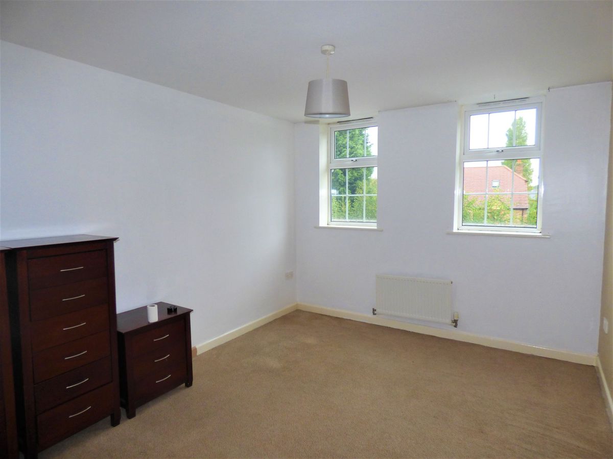 2 bed flat to rent in Edgar House, Bawtry Road, Doncaster DN4 Zoopla