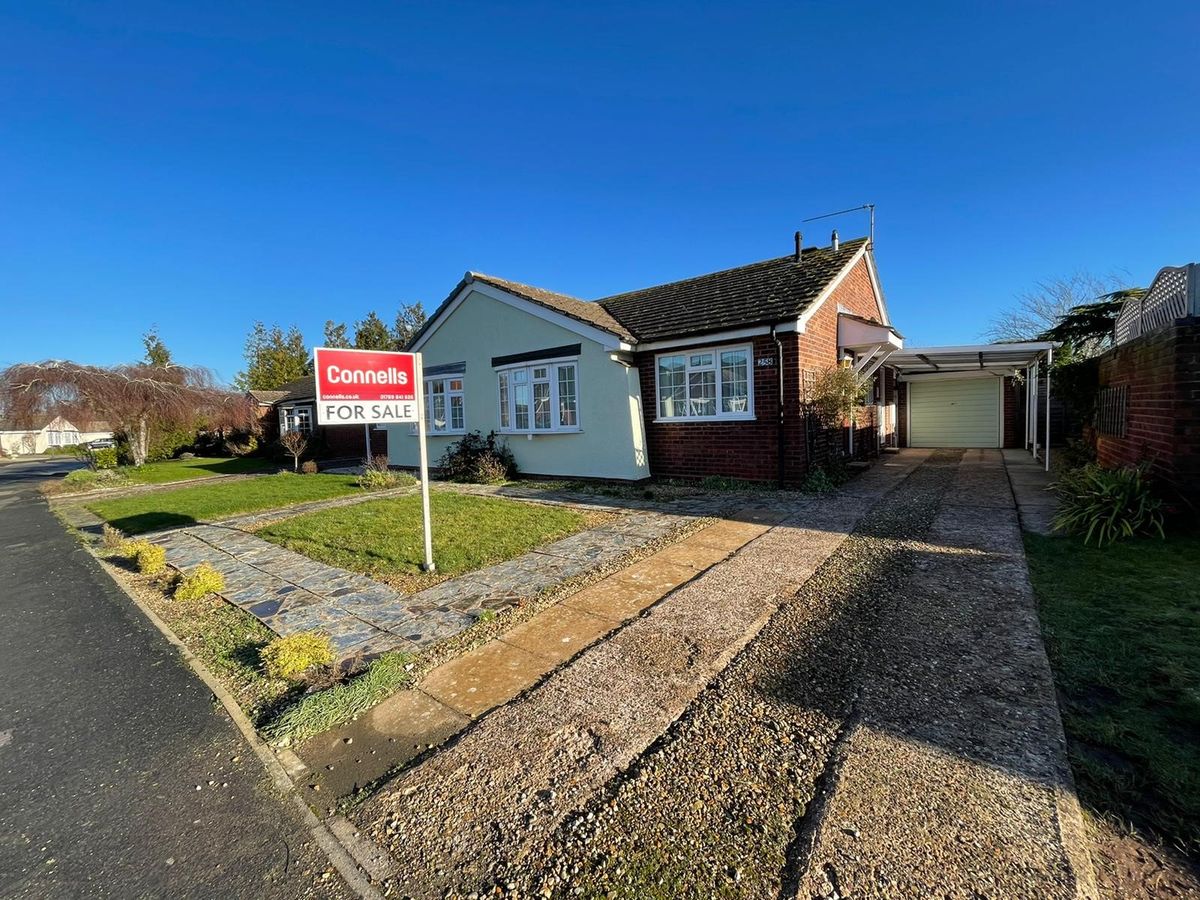 2 bed semidetached house for sale in Dovehouse Drive, Wellesbourne