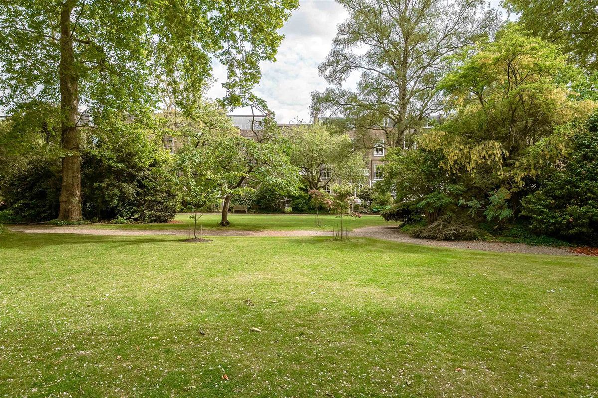 Lower Addison Gardens