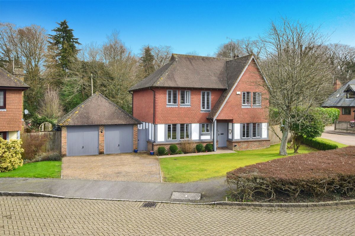 4 bed detached house for sale in Green Lane, Challock TN25 Zoopla