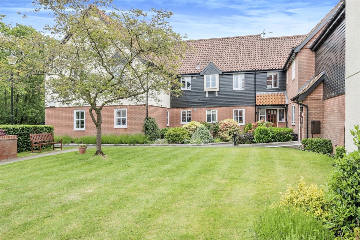 2 bed flat for sale in Bridge Broad Close, Wroxham, Norwich, Norfolk