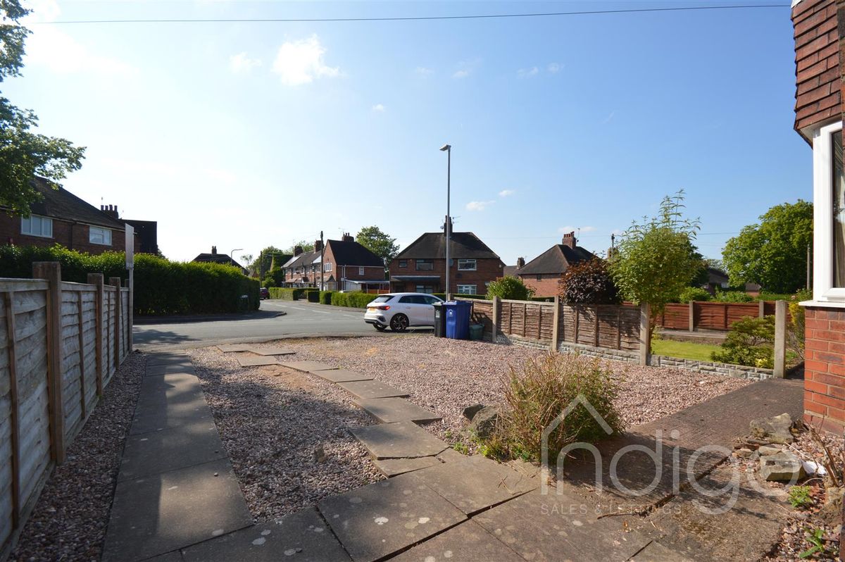 4 bed property for sale in St. Patricks Drive, NewcastleUnderLyme ST5