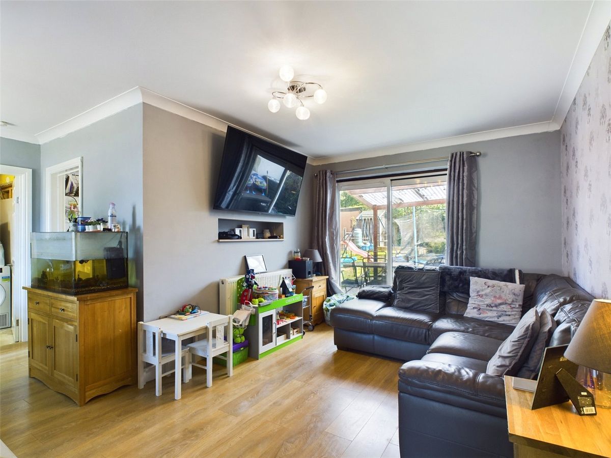 3 bed terraced house for sale in Penhill Road, Matson, Gloucester, Gloucestershire GL4 Zoopla