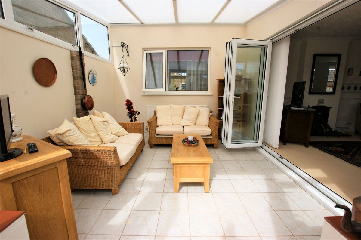 2 bed bungalow for sale in Stour View Gardens, Corfe Mullen, Wimborne