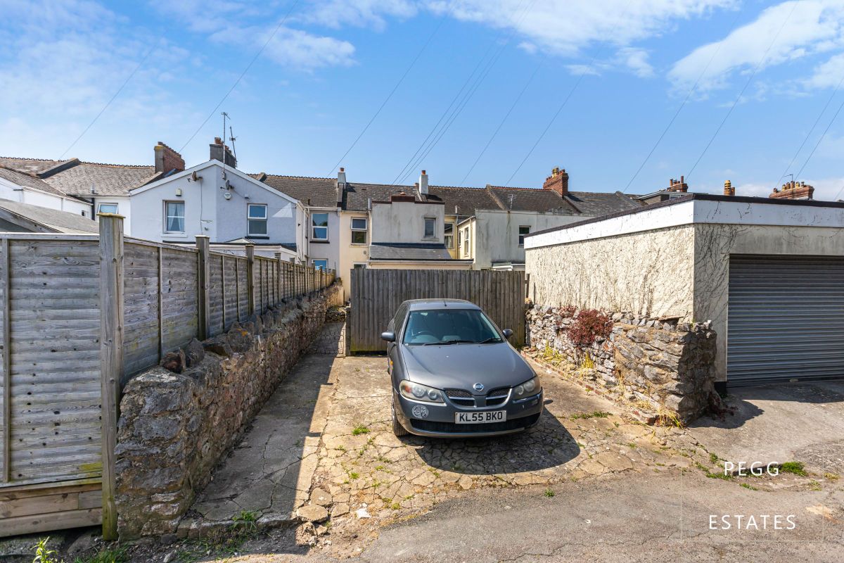 2 bed flat for sale in Warbro Road, Torquay TQ1 Zoopla