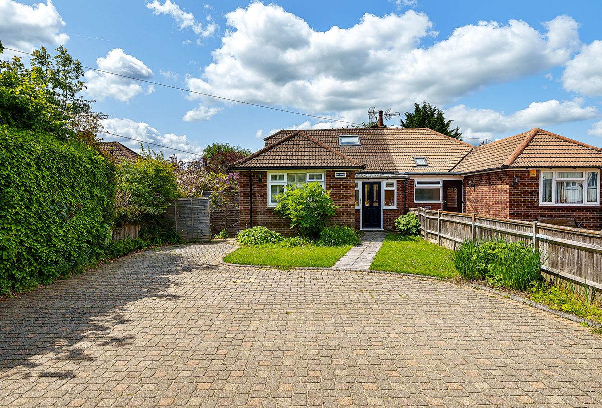 3 bed bungalow for sale in Knavewood Road, Kemsing, Sevenoaks, Kent