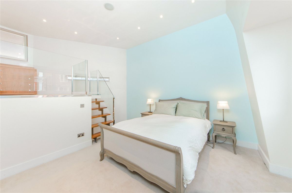 Kensington Court