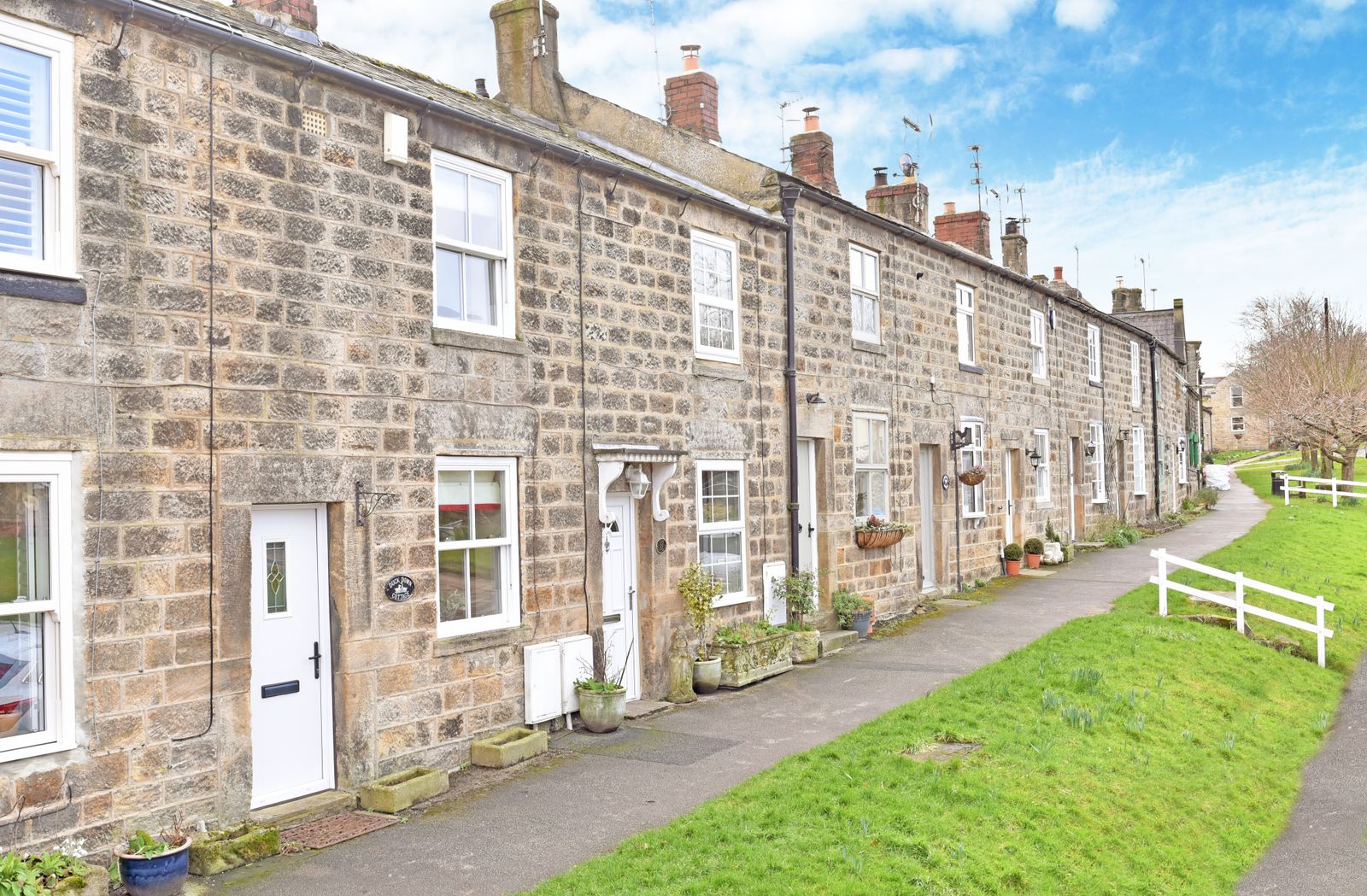 2 bed cottage for sale in High Street, Hampsthwaite, Harrogate HG3 Zoopla