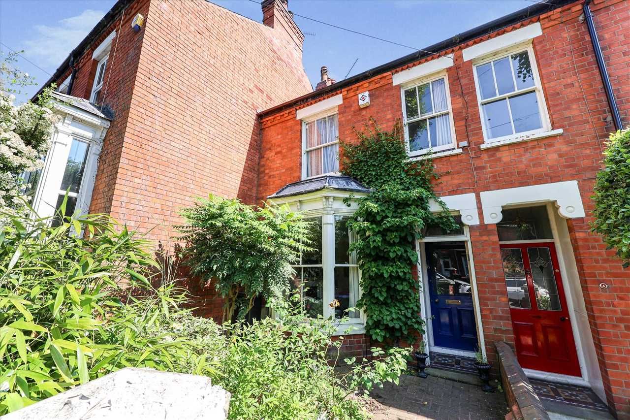 3 bed terraced house for sale in Queens Crescent, Lincoln LN1 Zoopla