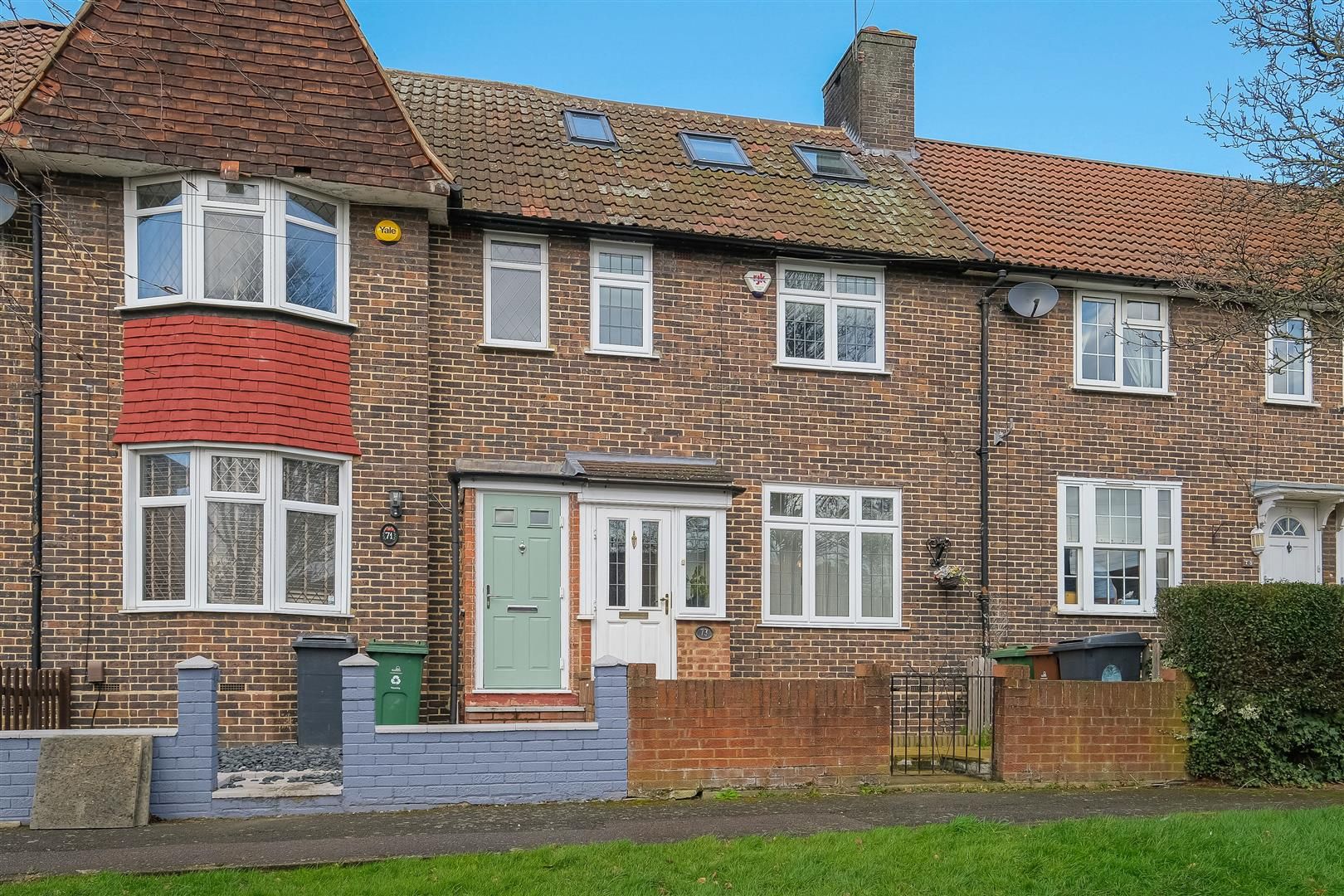 3 bed property for sale in Manor Farm Drive, Chingford, London E4 Zoopla