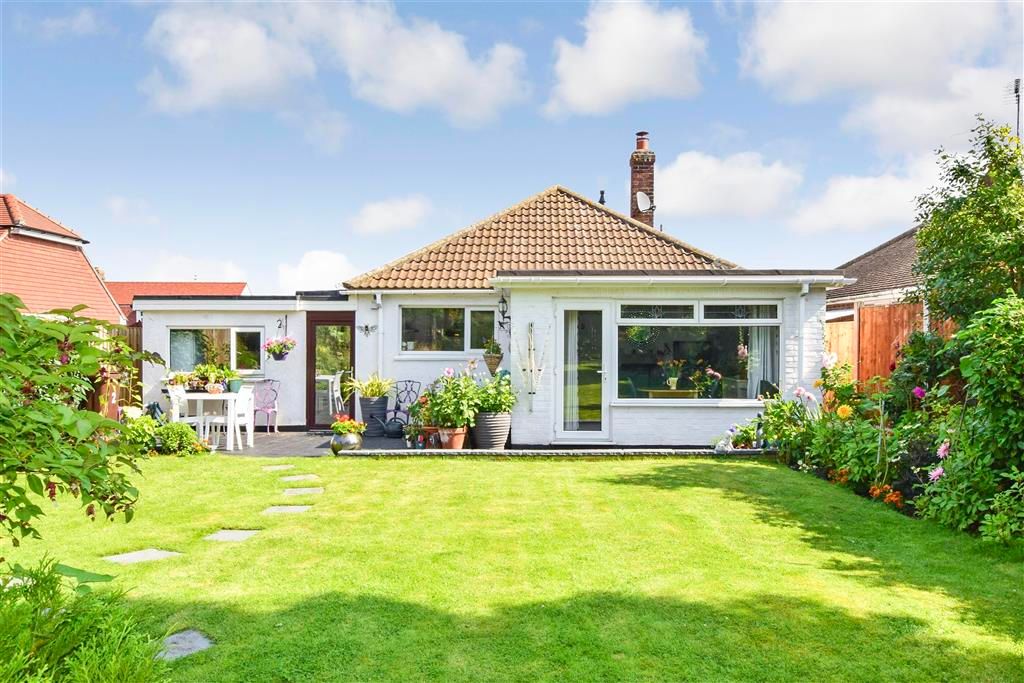 Fraser Close, Chelmsford, Essex CM2  