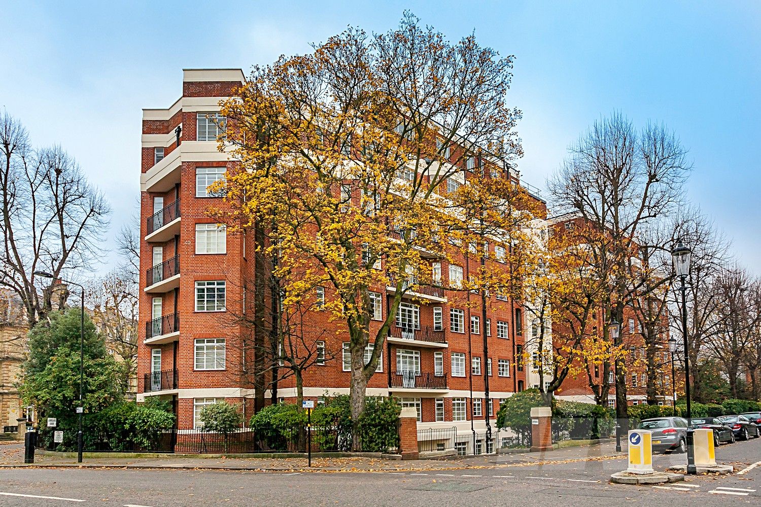 3 bed flat for sale in Addisland Court, Holland Villas Road, Holland