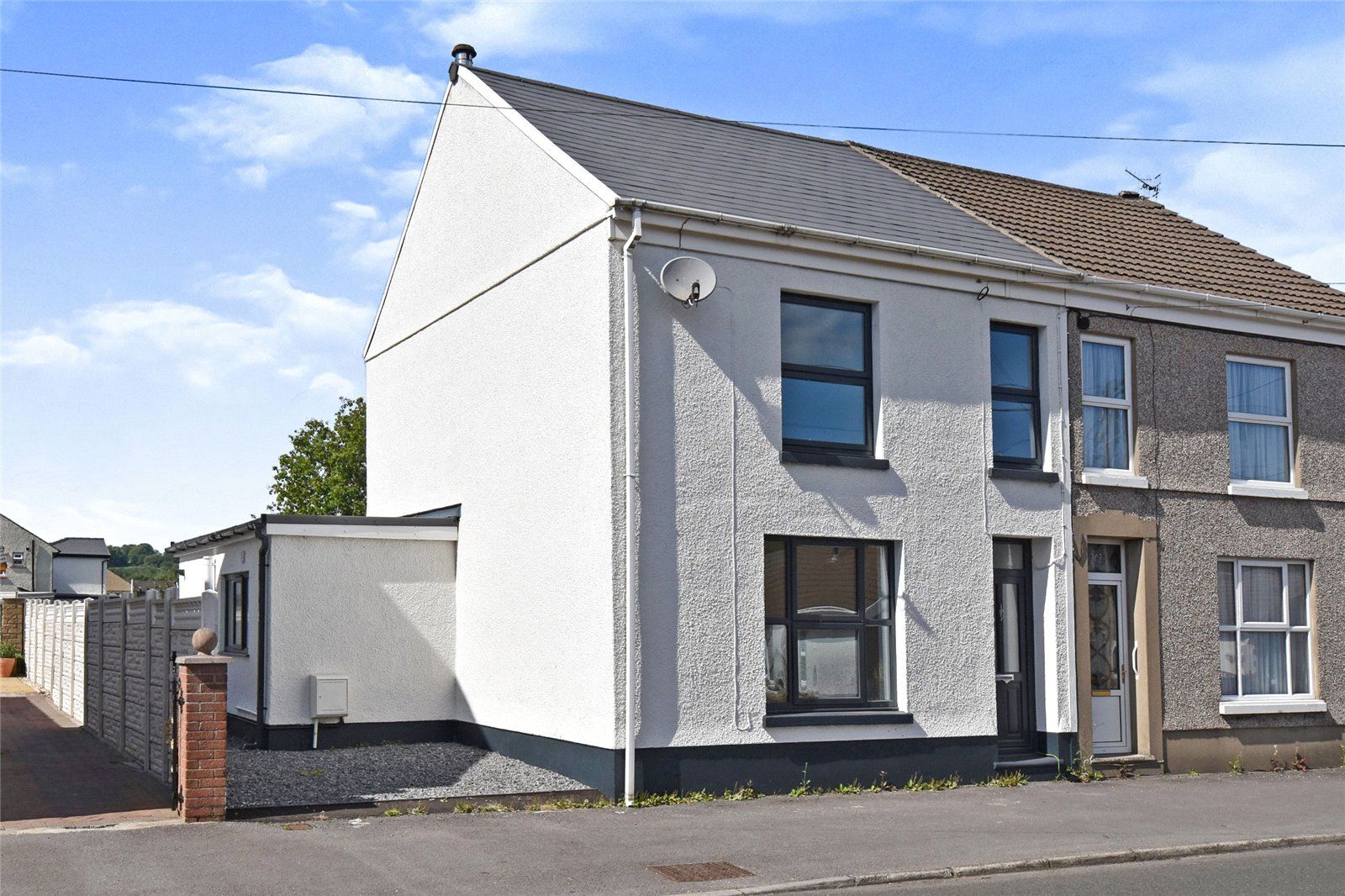 3 bed semidetached house for sale in Brecon Road, Ystradgynlais