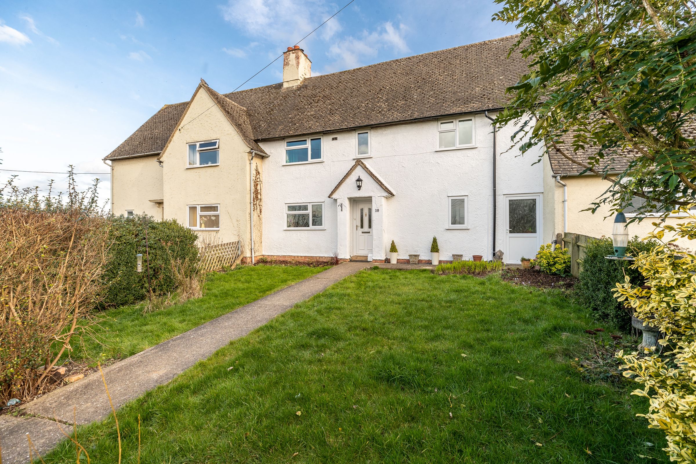 4 bed terraced house for sale in Canons Ashby Road, Moreton Pinkney