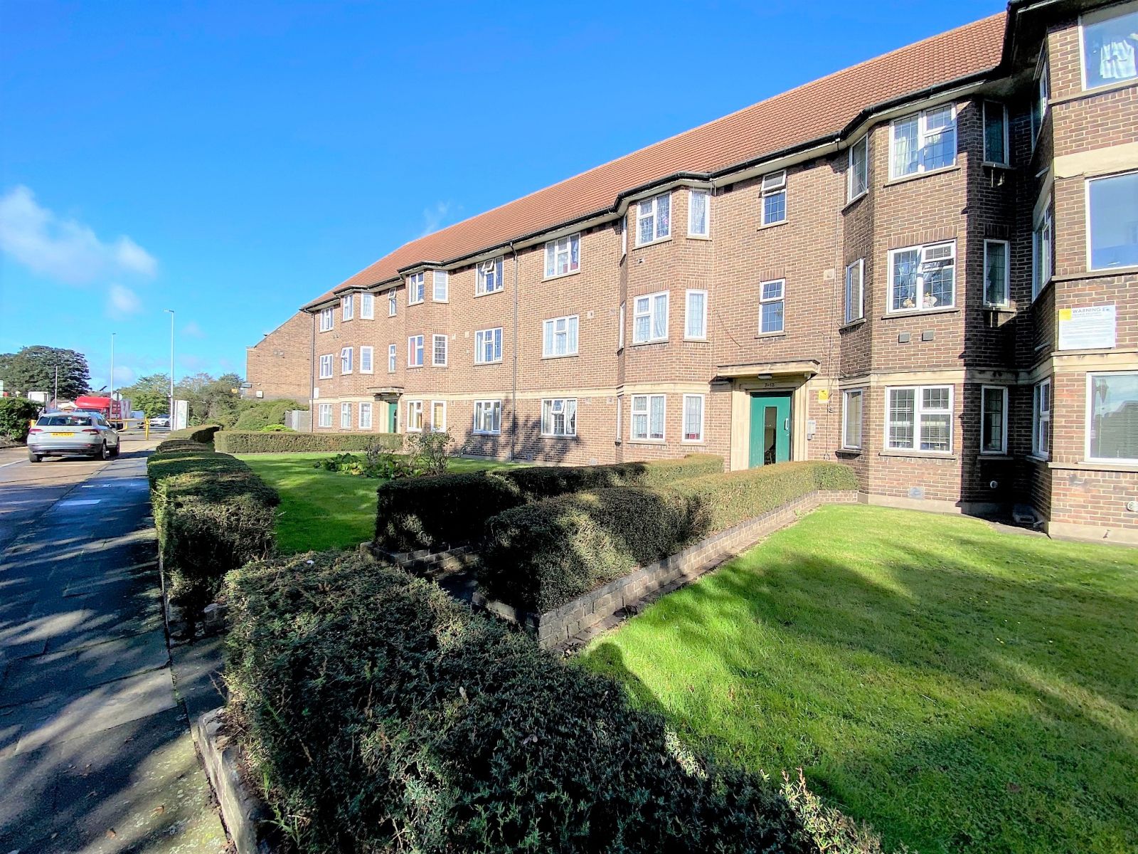 2 bed flat for sale in Parklands Parade, Bath Road, Hounslow TW5 Zoopla