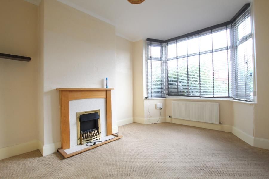 3 bed terraced house to rent in Keswick Gardens, Hull HU6 Zoopla