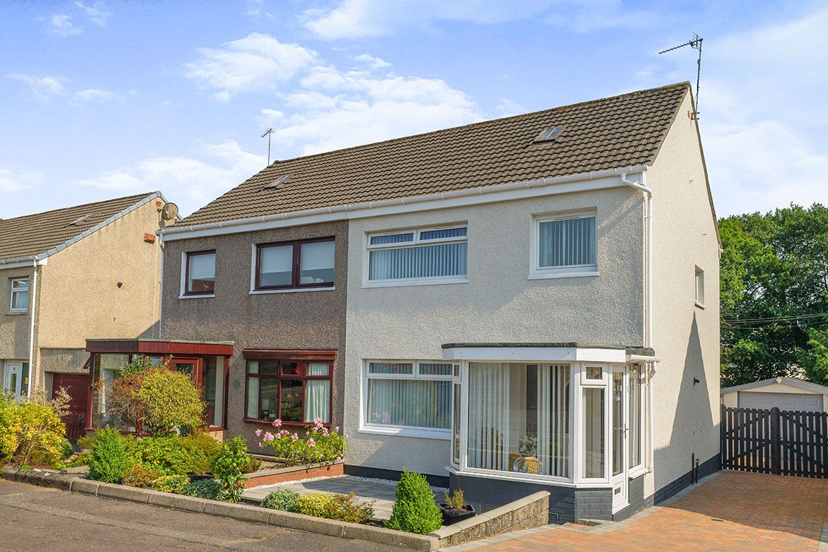 3 bed semidetached house for sale in Parkview Drive, Stepps, Glasgow