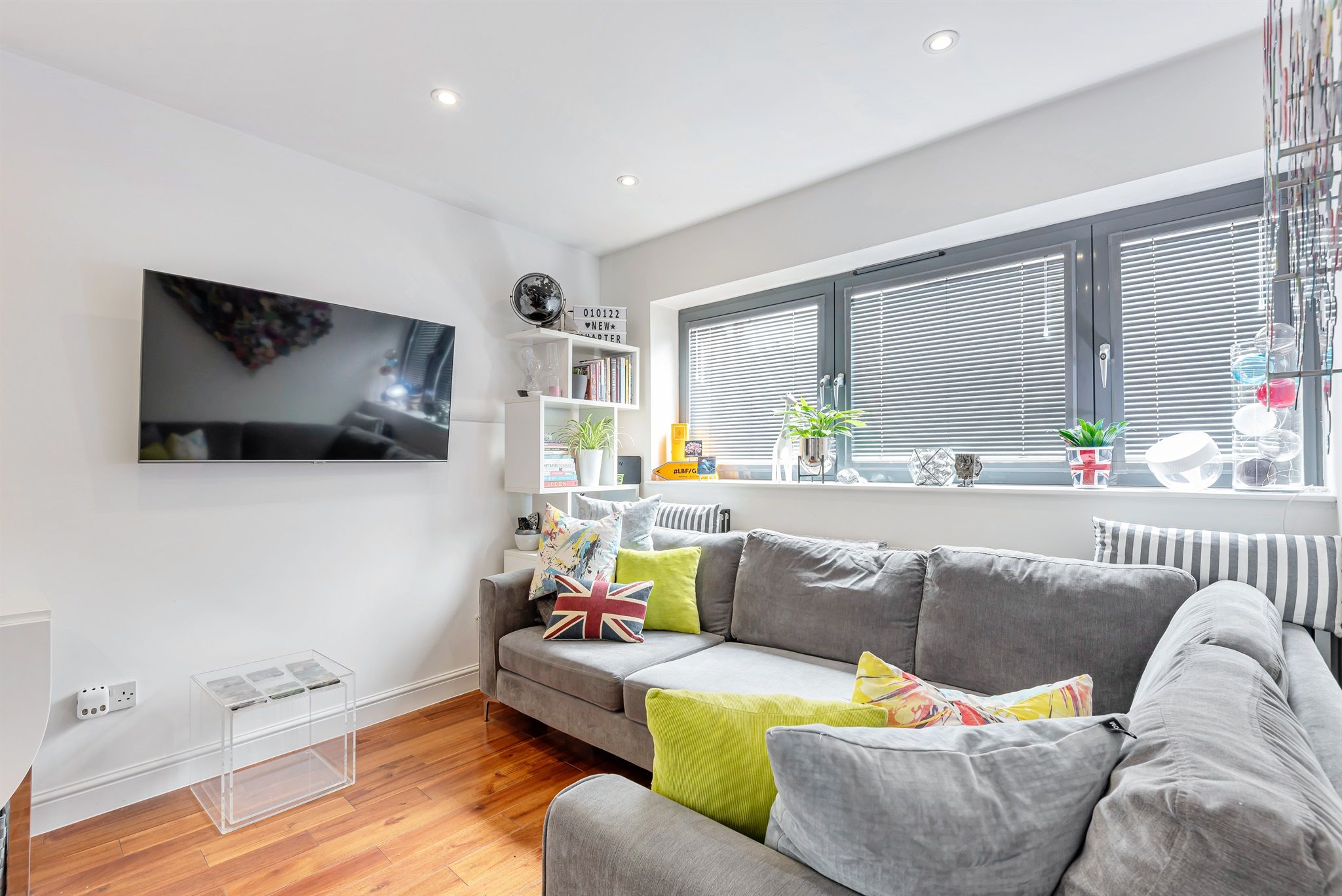 1 bed semidetached house for sale in Silvermere Road, London SE6 Zoopla