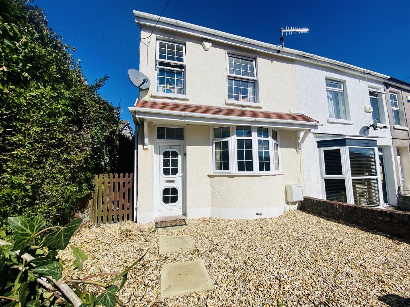 3 bed end terrace house for sale in Killan Road, Dunvant, Killay SA2