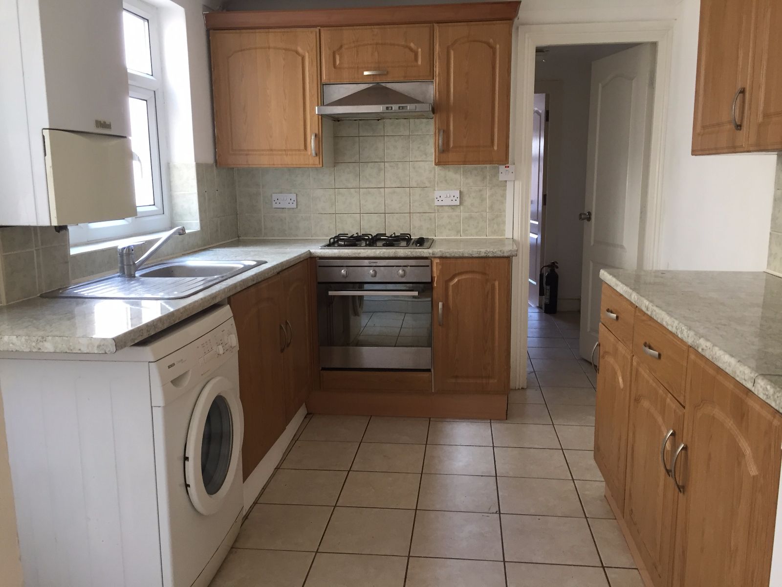 4 bed terraced house to rent in Essex Road, Leyton, London E10 Zoopla