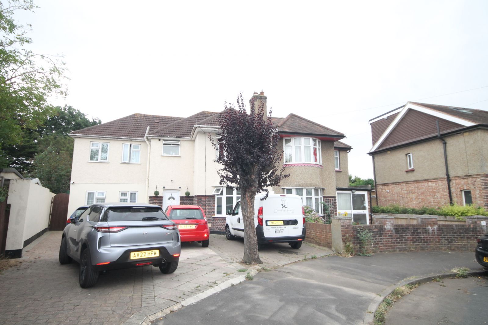 9 bed semidetached house for sale in Hayling Avenue, Feltham TW13 Zoopla
