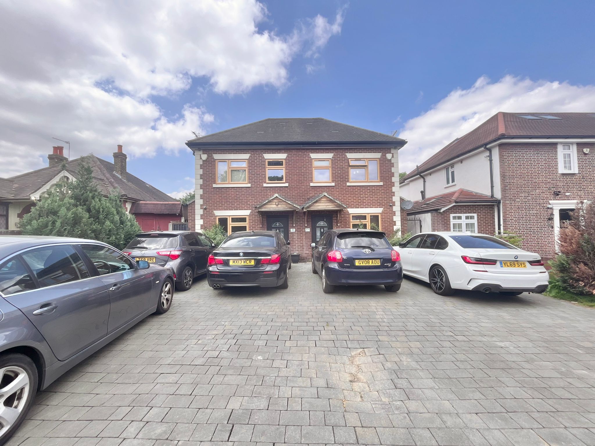 8 bed detached house for sale in Tentelow Lane, Southall UB2 Zoopla