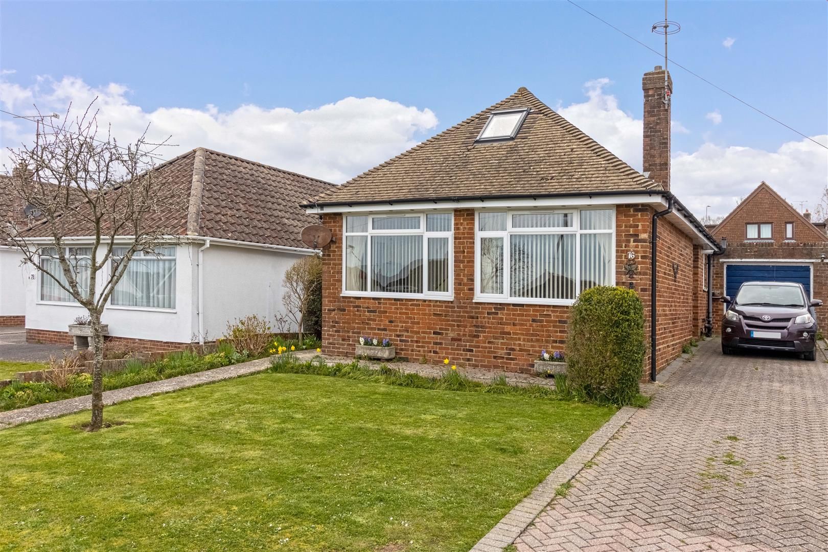 3 bed detached bungalow for sale in Cheviot Road, Worthing BN13 Zoopla