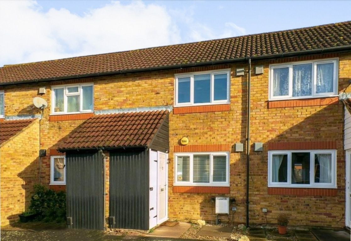 1 bed terraced house for sale in Alexander Road, Egham TW20 Zoopla
